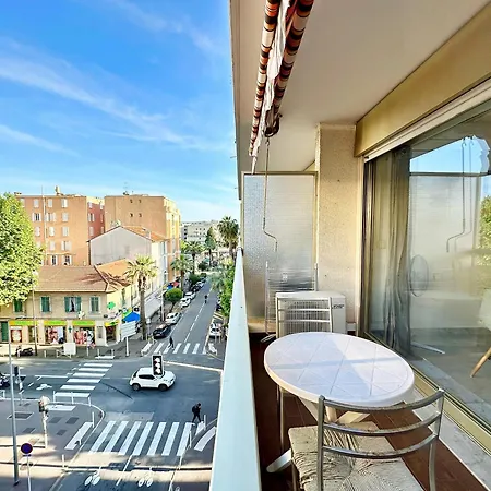 Apartament 50 Des Plages Jolie Centre Juan Les Pins Antibes